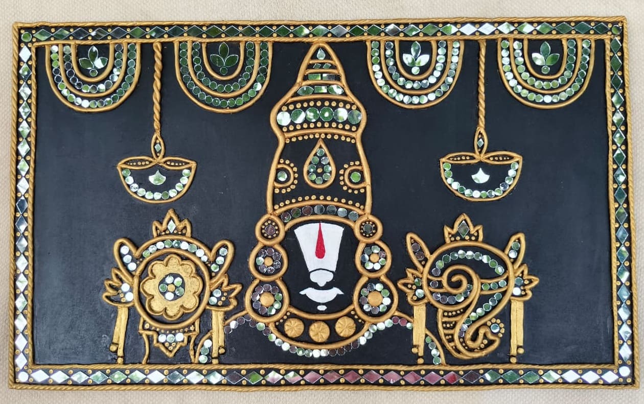 Lippan Mirror Cluster artwork